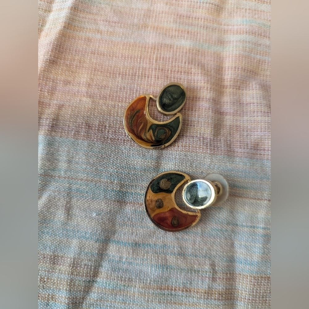 Vintage earrings- broken- just for parts or to upcycle 90's painted style